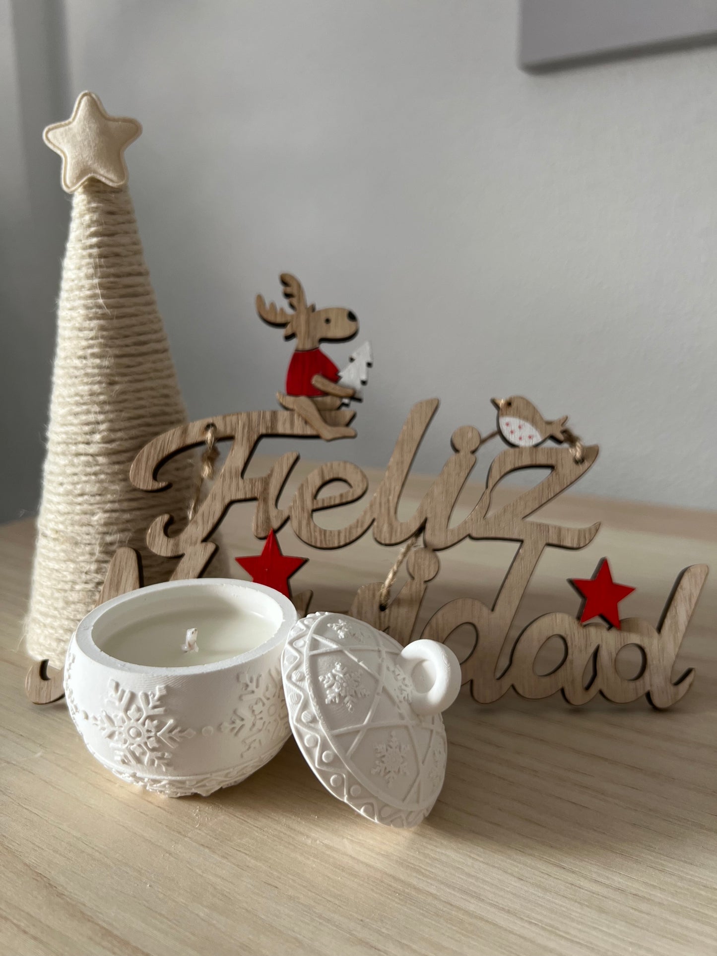 ✨ Bola Navideña “Nieve Encantada” -Colección Navidad 🎄🕯️